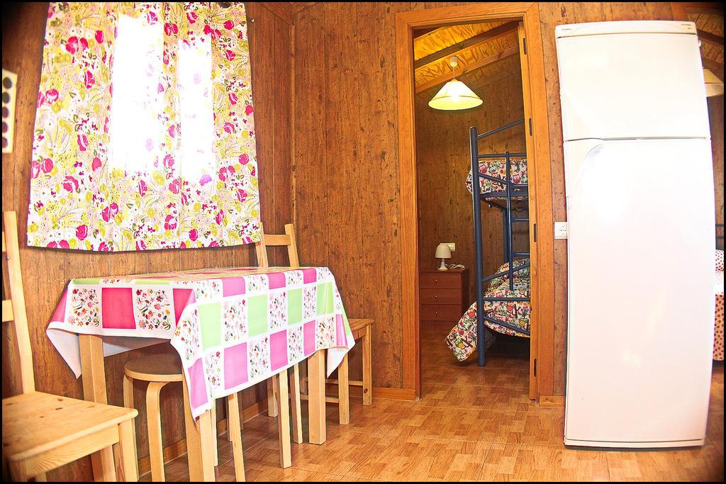 Bungalow Curro Pareja 131 โกนิล เด ลาฟรอนเตรา ภายนอก รูปภาพ