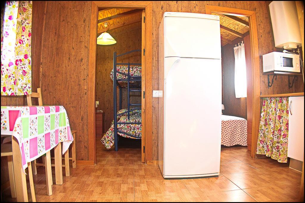 Bungalow Curro Pareja 131 โกนิล เด ลาฟรอนเตรา ภายนอก รูปภาพ
